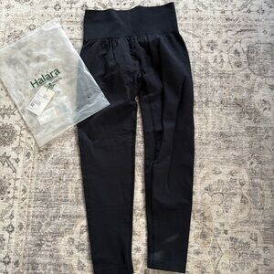 HALARA Black Leggings
